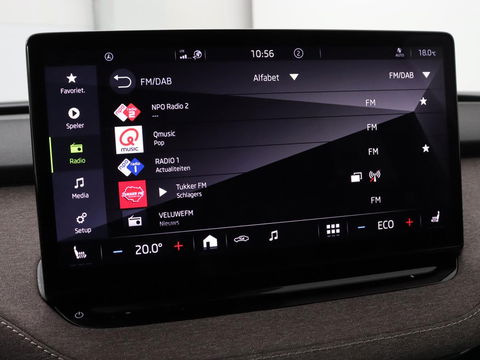 Škoda Enyaq iV 60 | Stoel & stuurverwarming | Carplay | Keyless | Navigatie | Camera | Cruise control | Full LED | Parkeerhulp | 20'' lichtmetalen velgen