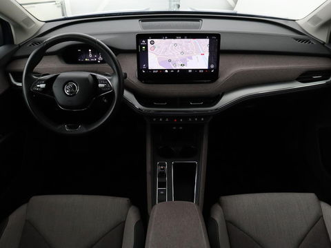 Škoda Enyaq iV 60 | Stoel & stuurverwarming | Carplay | Keyless | Navigatie | Camera | Cruise control | Full LED | Parkeerhulp | 20'' lichtmetalen velgen