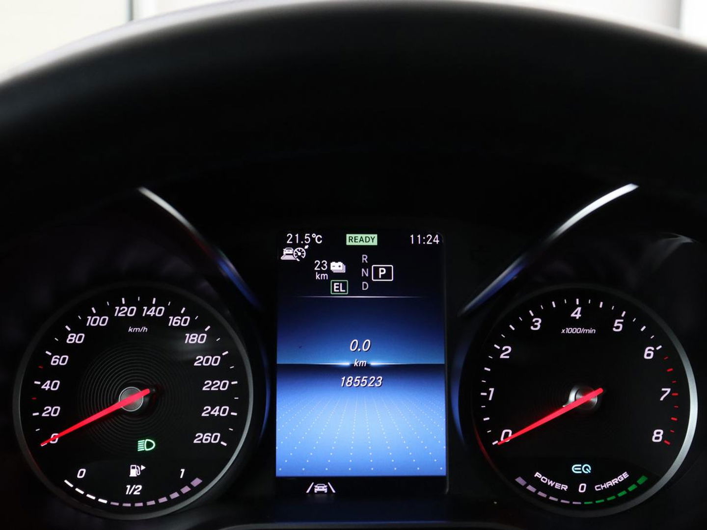 Mercedes-Benz GLC 300e 4Matic | Adaptive cruise | Trekhaak | Carplay | Stoelverwarming | Leder | Massage | Memory | Camera | Navigatie