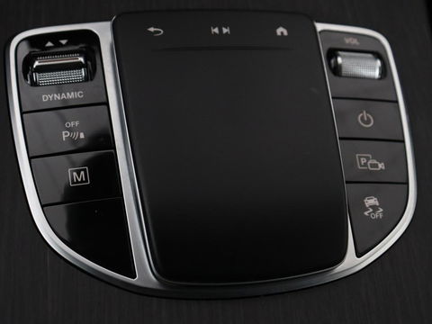 Mercedes-Benz GLC 300e 4Matic | Adaptive cruise | Trekhaak | Carplay | Stoelverwarming | Leder | Massage | Memory | Camera | Navigatie
