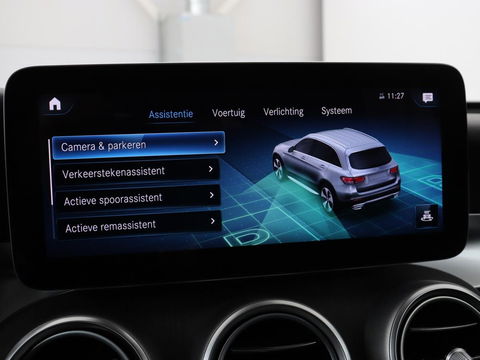 Mercedes-Benz GLC 300e 4Matic | Adaptive cruise | Trekhaak | Carplay | Stoelverwarming | Leder | Massage | Memory | Camera | Navigatie