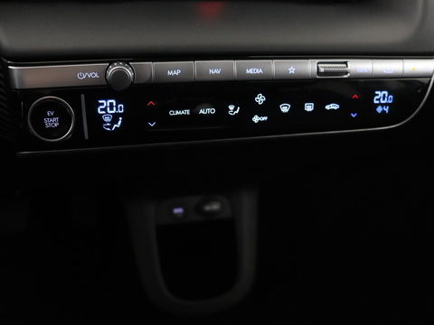 Hyundai IONIQ 5 Style 73kWh | SOH 100% | Adaptive cruise | Camera | Carplay | Keyless | Navigatie | Full LED | 19'' lichtmetalen velgen
