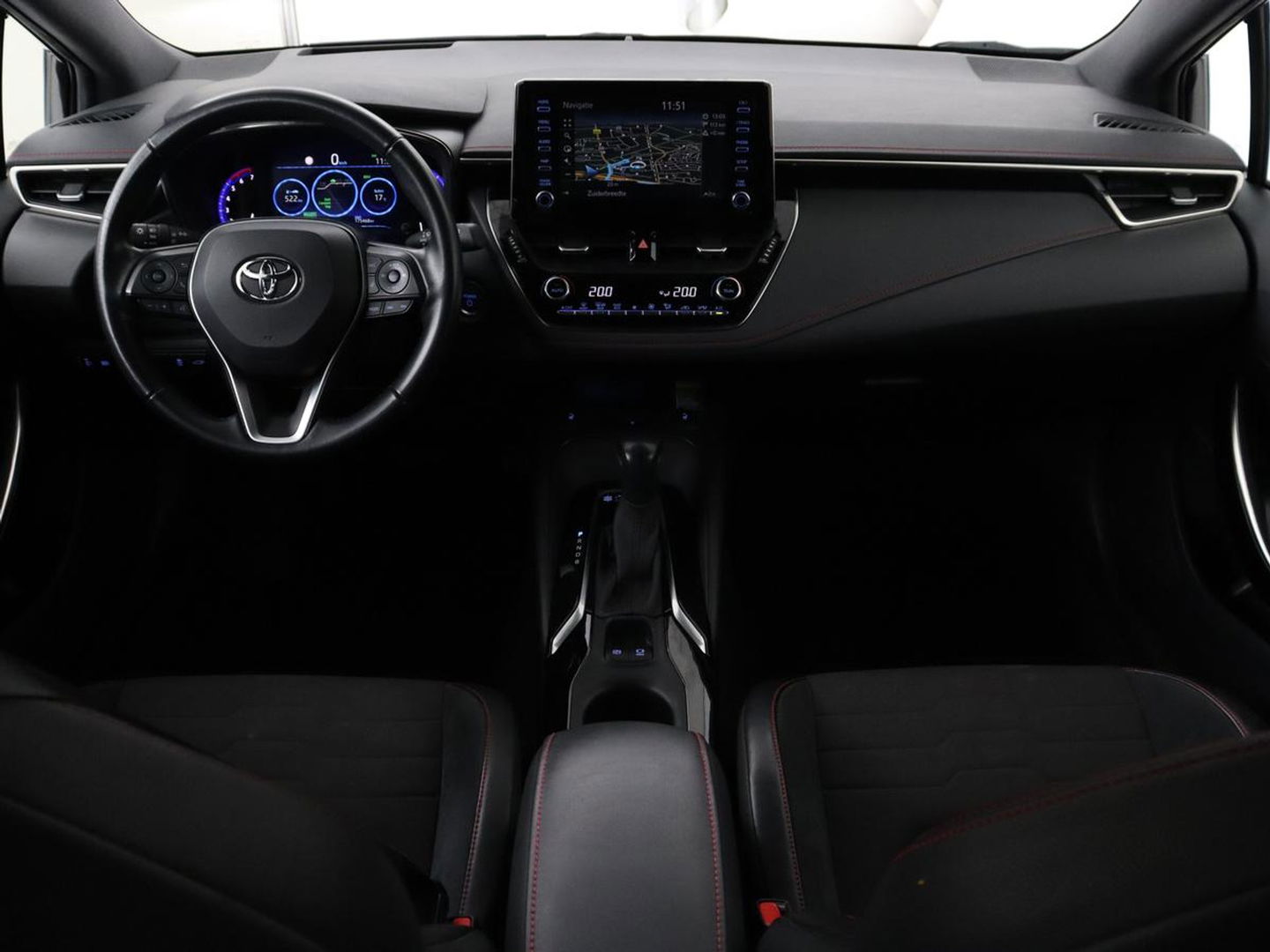 Toyota Corolla 1.8 Hybrid Executive | Head-Up | Stoelverwarming | Adaptive cruise | Carplay | Camera | Navigatie | Sportstoelen | Keyless | Full LED