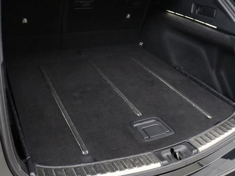 Toyota Corolla 1.8 Hybrid Executive | Head-Up | Stoelverwarming | Adaptive cruise | Carplay | Camera | Navigatie | Sportstoelen | Keyless | Full LED