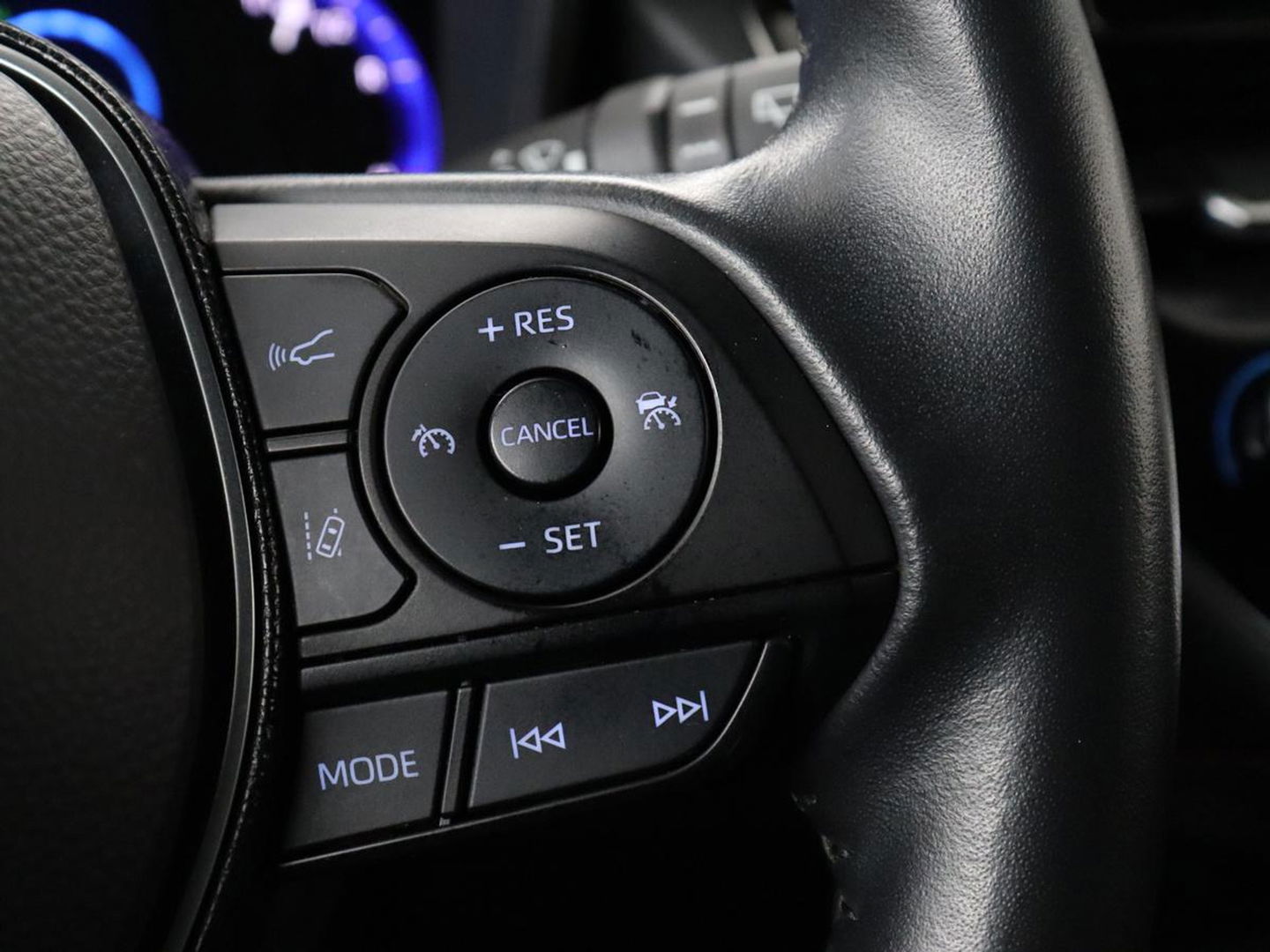 Toyota Corolla 1.8 Hybrid Executive | Head-Up | Stoelverwarming | Adaptive cruise | Carplay | Camera | Navigatie | Sportstoelen | Keyless | Full LED