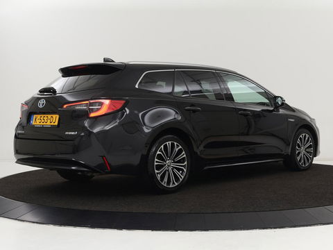 Toyota Corolla 1.8 Hybrid Executive | Head-Up | Stoelverwarming | Adaptive cruise | Carplay | Camera | Navigatie | Sportstoelen | Keyless | Full LED