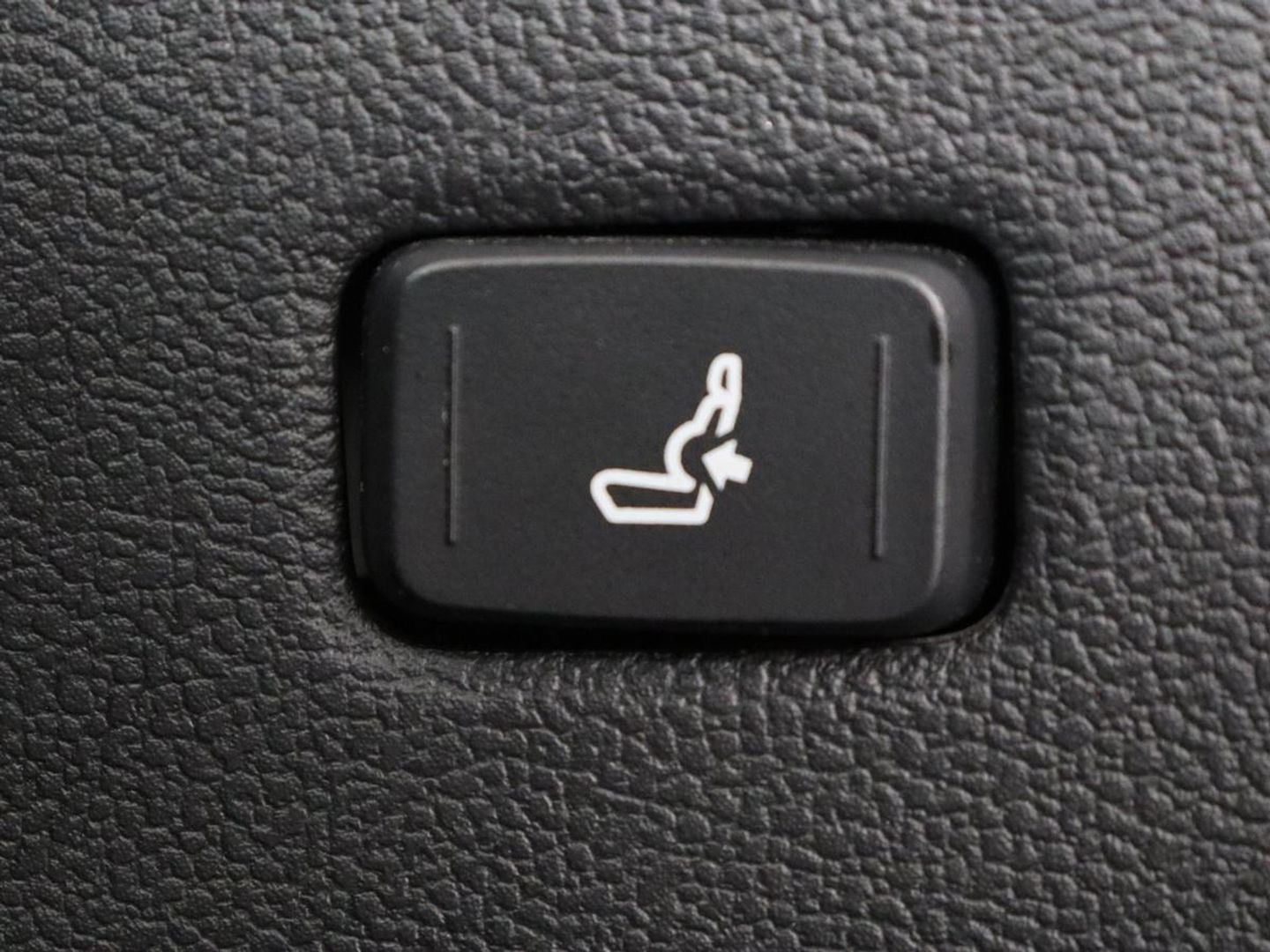 Toyota Corolla 1.8 Hybrid Executive | Head-Up | Stoelverwarming | Adaptive cruise | Carplay | Camera | Navigatie | Sportstoelen | Keyless | Full LED