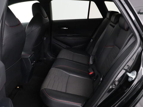 Toyota Corolla 1.8 Hybrid Executive | Head-Up | Stoelverwarming | Adaptive cruise | Carplay | Camera | Navigatie | Sportstoelen | Keyless | Full LED
