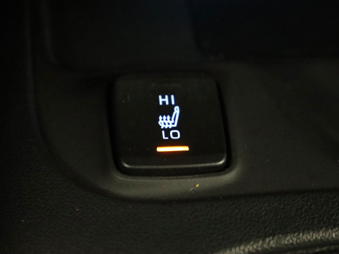 Toyota Corolla 1.8 Hybrid Executive | Head-Up | Stoelverwarming | Adaptive cruise | Carplay | Camera | Navigatie | Sportstoelen | Keyless | Full LED