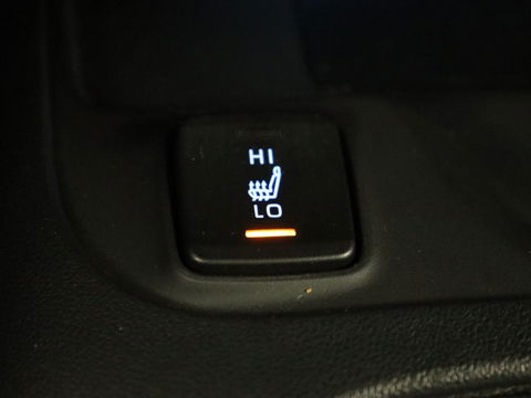 Toyota Corolla 1.8 Hybrid Executive | Head-Up | Stoelverwarming | Adaptive cruise | Carplay | Camera | Navigatie | Sportstoelen | Keyless | Full LED