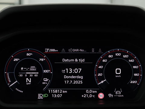 Audi Q4 e-tron 40 Launch edition S Competition 77 kWh | Stoelverwarming | Warmtepomp | Matrix LED | Carplay | Adaptive cruise | Navigatie | Virtual Cockpit | Half leder | Sportstoelen