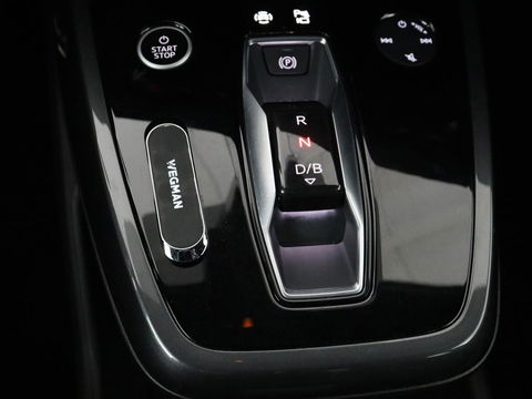 Audi Q4 e-tron 40 Launch edition S Competition 77 kWh | Stoelverwarming | Warmtepomp | Matrix LED | Carplay | Adaptive cruise | Navigatie | Virtual Cockpit | Half leder | Sportstoelen