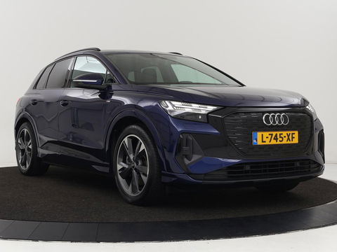 Audi Q4 e-tron 40 Launch edition S Competition 77 kWh | Stoelverwarming | Warmtepomp | Matrix LED | Carplay | Adaptive cruise | Navigatie | Virtual Cockpit | Half leder | Sportstoelen