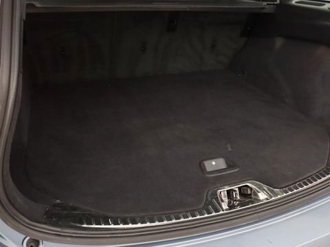 Volvo V60 2.0 D4 Summum | Leder | Stoelverwarming | Navigatie | Memory | Xenon | Parkeerhulp | Achterbankverwarming | Bluetooth