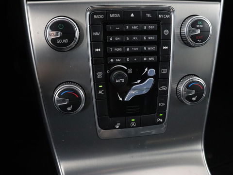 Volvo V60 2.0 D4 Summum | Leder | Stoelverwarming | Navigatie | Memory | Xenon | Parkeerhulp | Achterbankverwarming | Bluetooth