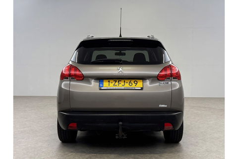 Peugeot 2008 1.2 PureTech Pano Airco Trekhaak LED Navi PDC 16"LMV