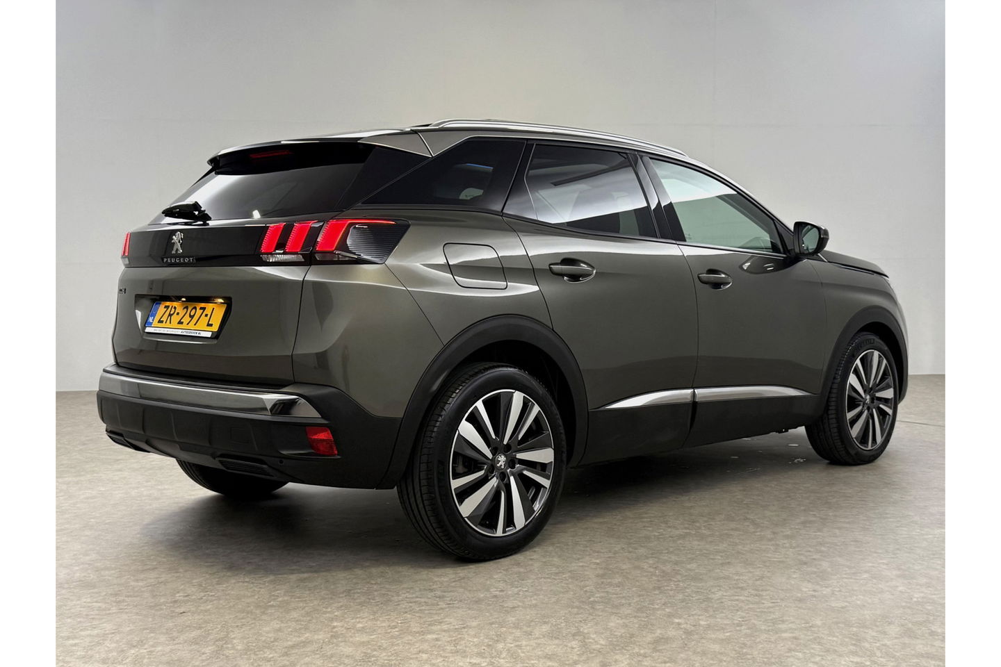 Peugeot 3008 1.2 PureTech Allure Pano Sfeer LED 360Camera Virtual Carplay Clima Cruise Navi PDC 19"LMV