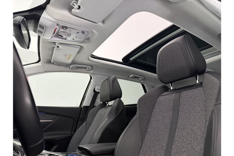 Peugeot 3008 1.2 PureTech Allure Pano Sfeer LED 360Camera Virtual Carplay Clima Cruise Navi PDC 19"LMV