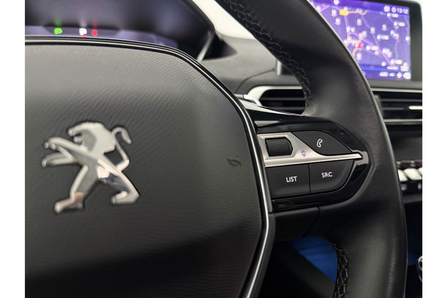 Peugeot 3008 1.2 PureTech Allure Pano Sfeer LED 360Camera Virtual Carplay Clima Cruise Navi PDC 19"LMV