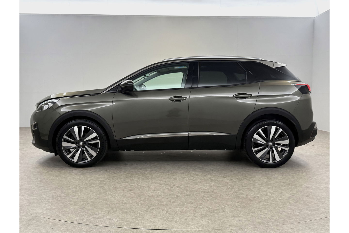 Peugeot 3008 1.2 PureTech Allure Pano Sfeer LED 360Camera Virtual Carplay Clima Cruise Navi PDC 19"LMV