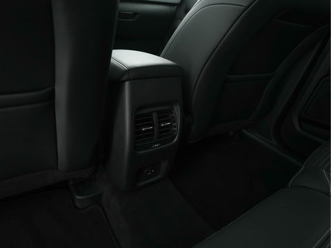 Ford Kuga 2.5 PHEV Titanium X (INCL-BTW) *LEATHER-MICROFIBRE | FULL-LED | DIGI-COCKPIT | ADAPTIVE-CRUISE | BLINDSPOT | PARK-PILOT | CAMERA | NAVI-FULLMAP | HEATED-COMFORT-SEATS | CARPLAY | DAB | LANE-ASSIST | 17"ALU*