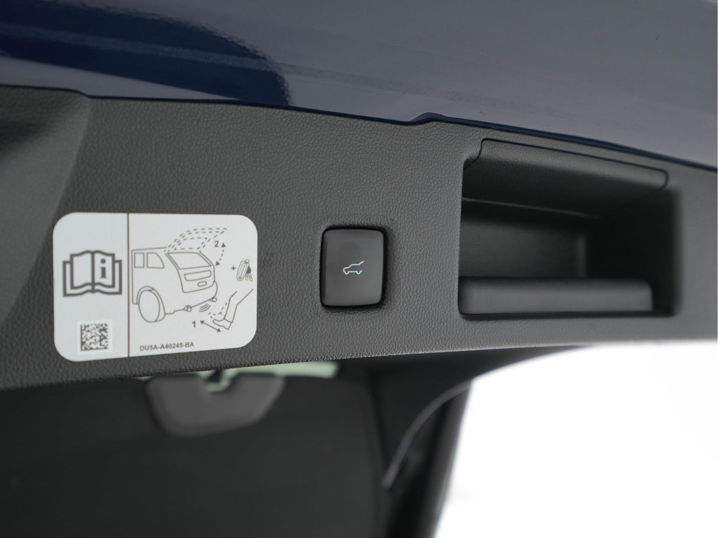 Ford Kuga 2.5 PHEV Titanium X (INCL-BTW) *LEATHER-MICROFIBRE | FULL-LED | DIGI-COCKPIT | ADAPTIVE-CRUISE | BLINDSPOT | PARK-PILOT | CAMERA | NAVI-FULLMAP | HEATED-COMFORT-SEATS | CARPLAY | DAB | LANE-ASSIST | 17"ALU*