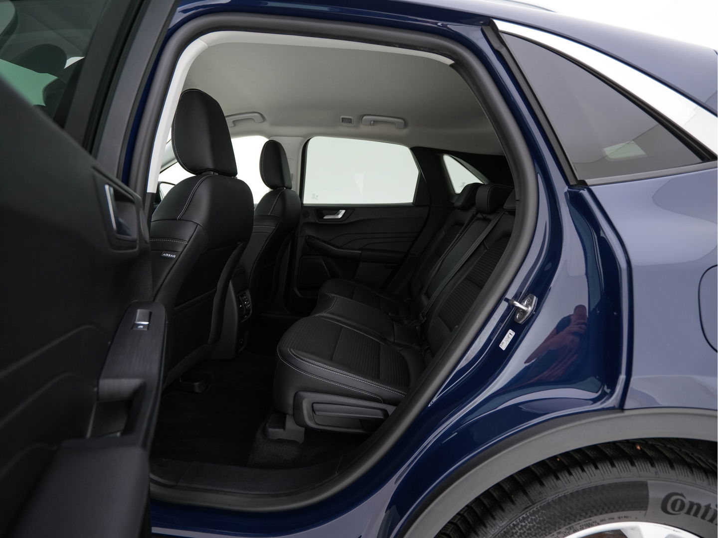 Ford Kuga 2.5 PHEV Titanium X (INCL-BTW) *LEATHER-MICROFIBRE | FULL-LED | DIGI-COCKPIT | ADAPTIVE-CRUISE | BLINDSPOT | PARK-PILOT | CAMERA | NAVI-FULLMAP | HEATED-COMFORT-SEATS | CARPLAY | DAB | LANE-ASSIST | 17"ALU*