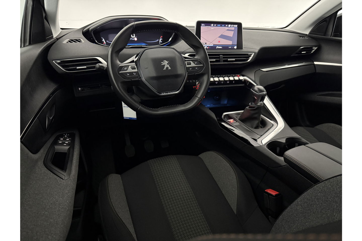 Peugeot 5008 1.2 PureTech 7 Persoons LED Trekhaak Camera Virtual Carplay Navi PDC 17''LMV