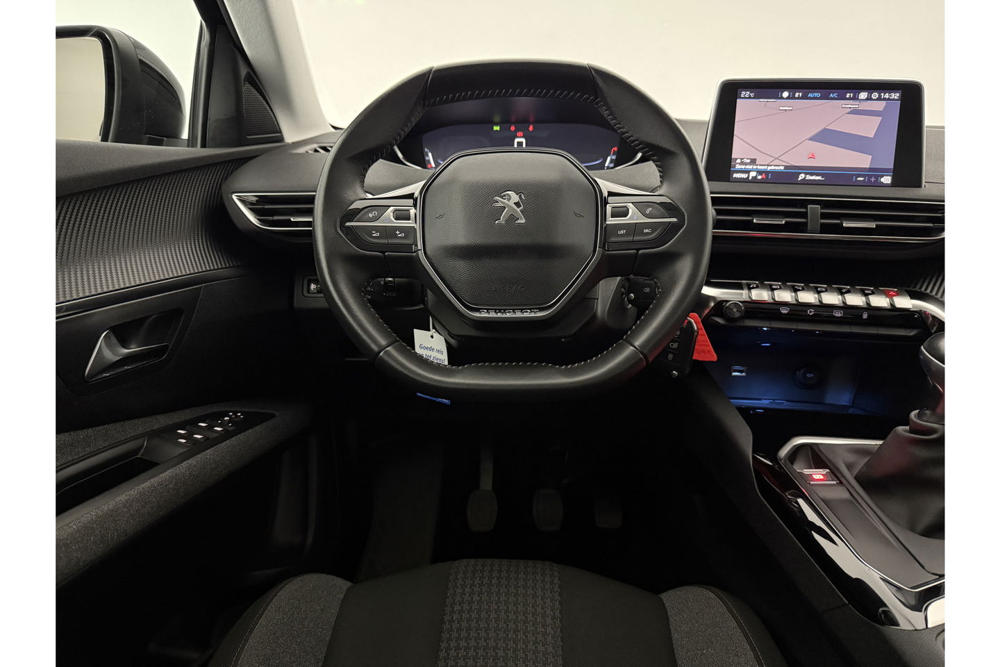Peugeot 5008 1.2 PureTech 7 Persoons LED Trekhaak Camera Virtual Carplay Navi PDC 17''LMV