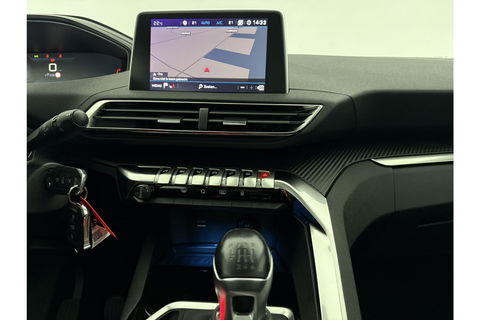 Peugeot 5008 1.2 PureTech 7 Persoons LED Trekhaak Camera Virtual Carplay Navi PDC 17''LMV