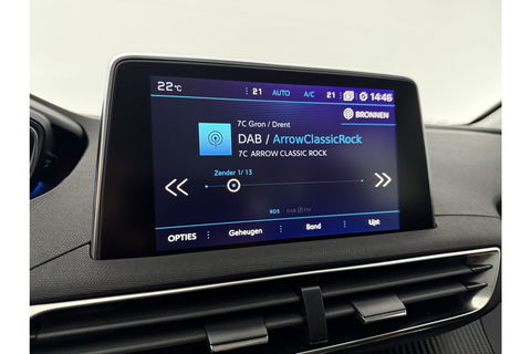 Peugeot 5008 1.2 PureTech 7 Persoons LED Trekhaak Camera Virtual Carplay Navi PDC 17''LMV