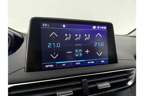 Peugeot 5008 1.2 PureTech 7 Persoons LED Trekhaak Camera Virtual Carplay Navi PDC 17''LMV