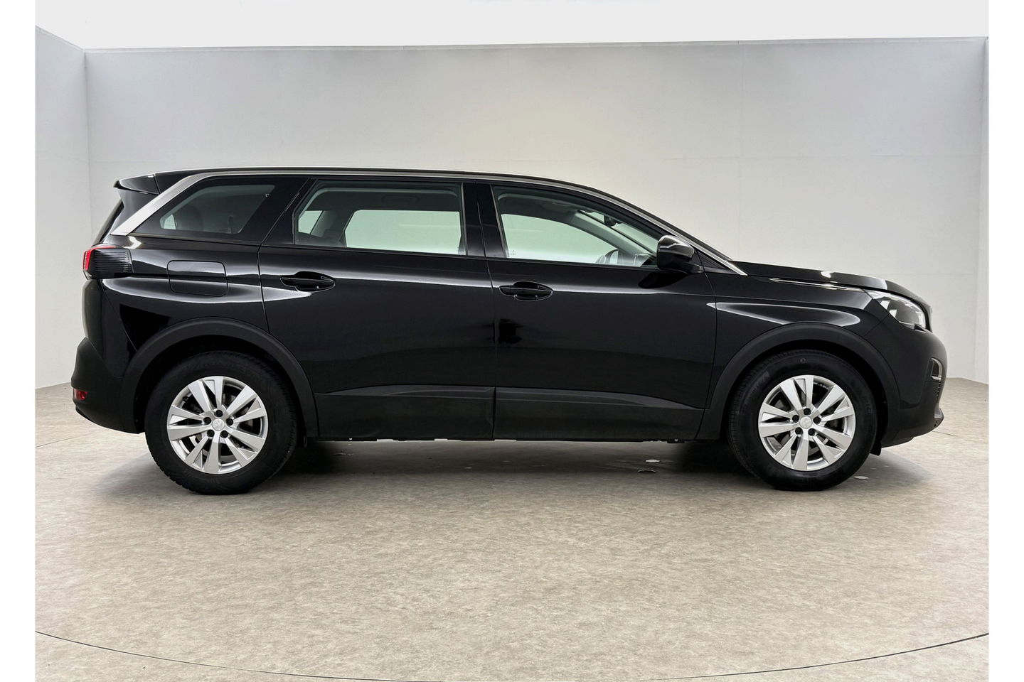 Peugeot 5008 1.2 PureTech 7 Persoons LED Trekhaak Camera Virtual Carplay Navi PDC 17''LMV