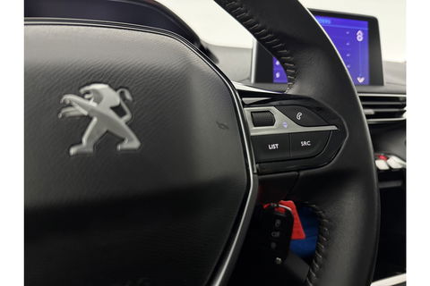 Peugeot 5008 1.2 PureTech 7 Persoons LED Trekhaak Camera Virtual Carplay Navi PDC 17''LMV