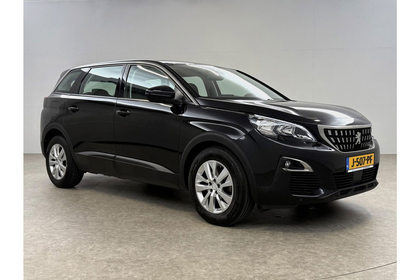 Peugeot 5008 1.2 PureTech 7 Persoons LED Trekhaak Camera Virtual Carplay Navi PDC 17''LMV