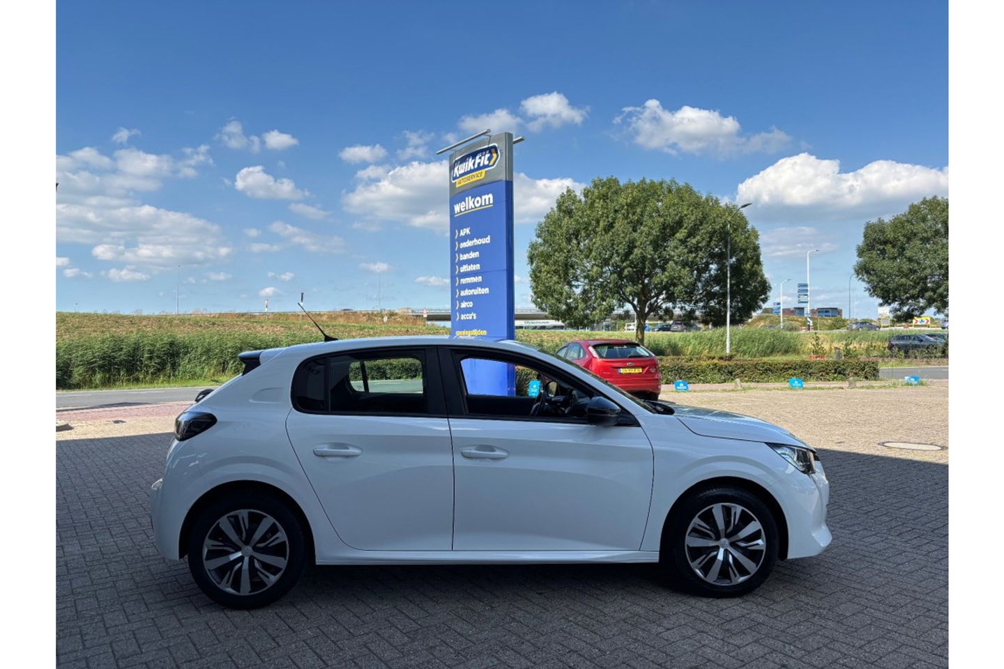 Peugeot 208 1.2 PT BL ALLURE NAVI AIRCO/ECC