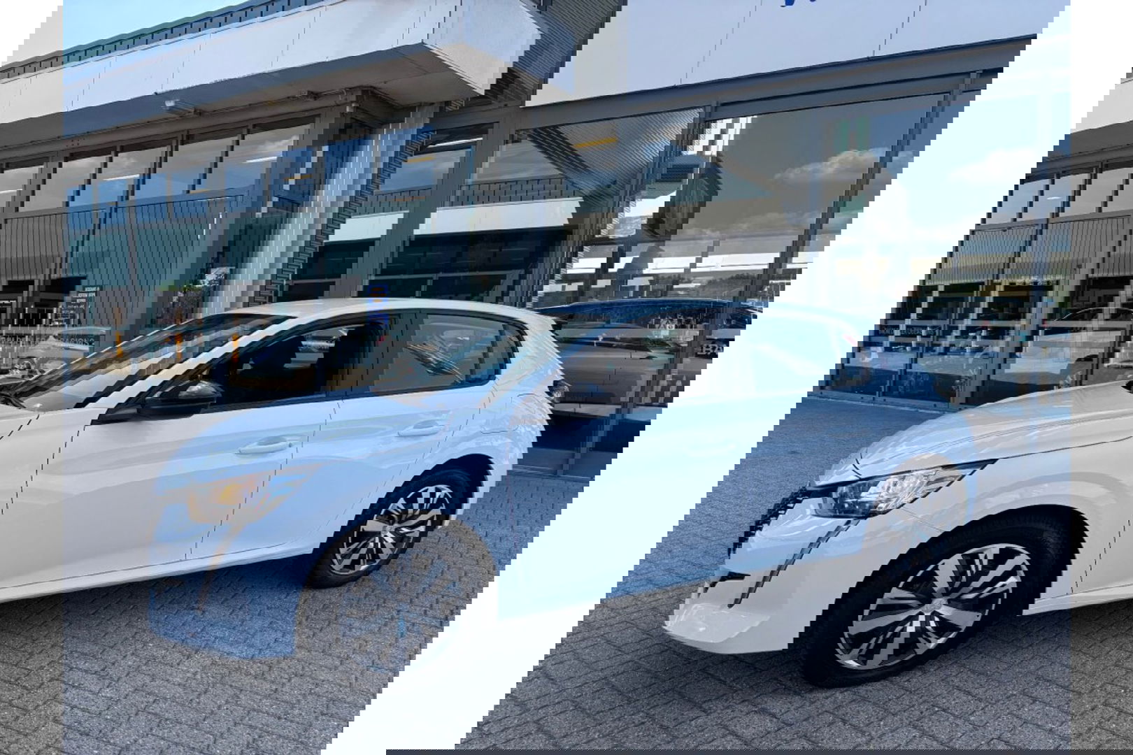 Peugeot 208 1.2 PT BL ALLURE NAVI AIRCO/ECC PDC
