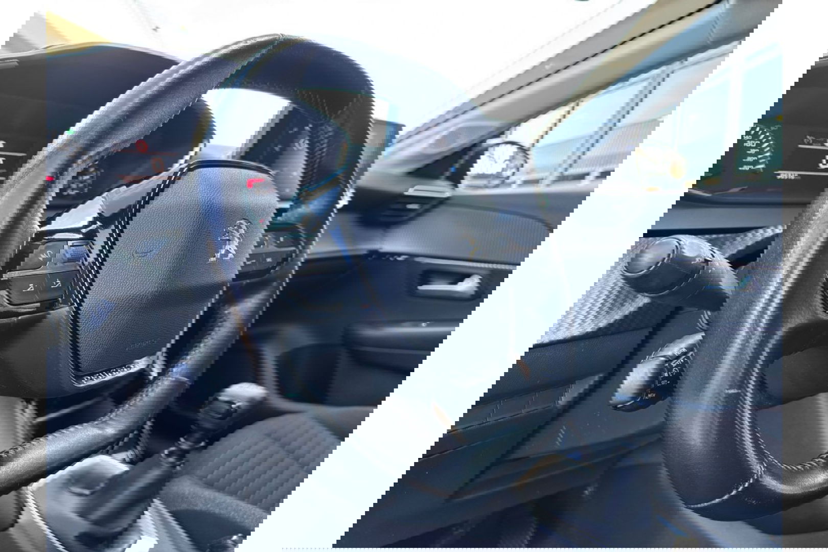 Peugeot 208 1.2 PT BL ALLURE NAVI AIRCO/ECC PDC
