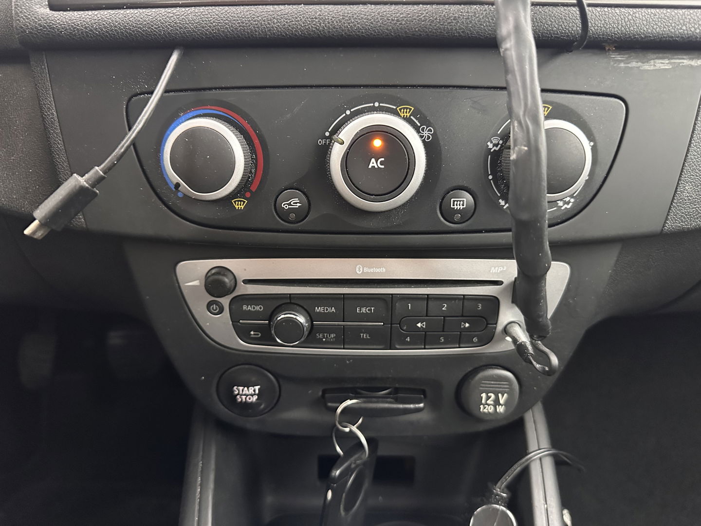 Renault Mégane Estate 1.5 dCi Expression *NAVI-FULLMAP | AIRCO | CRUISE | COMFORT-SEATS | TOWBAR*