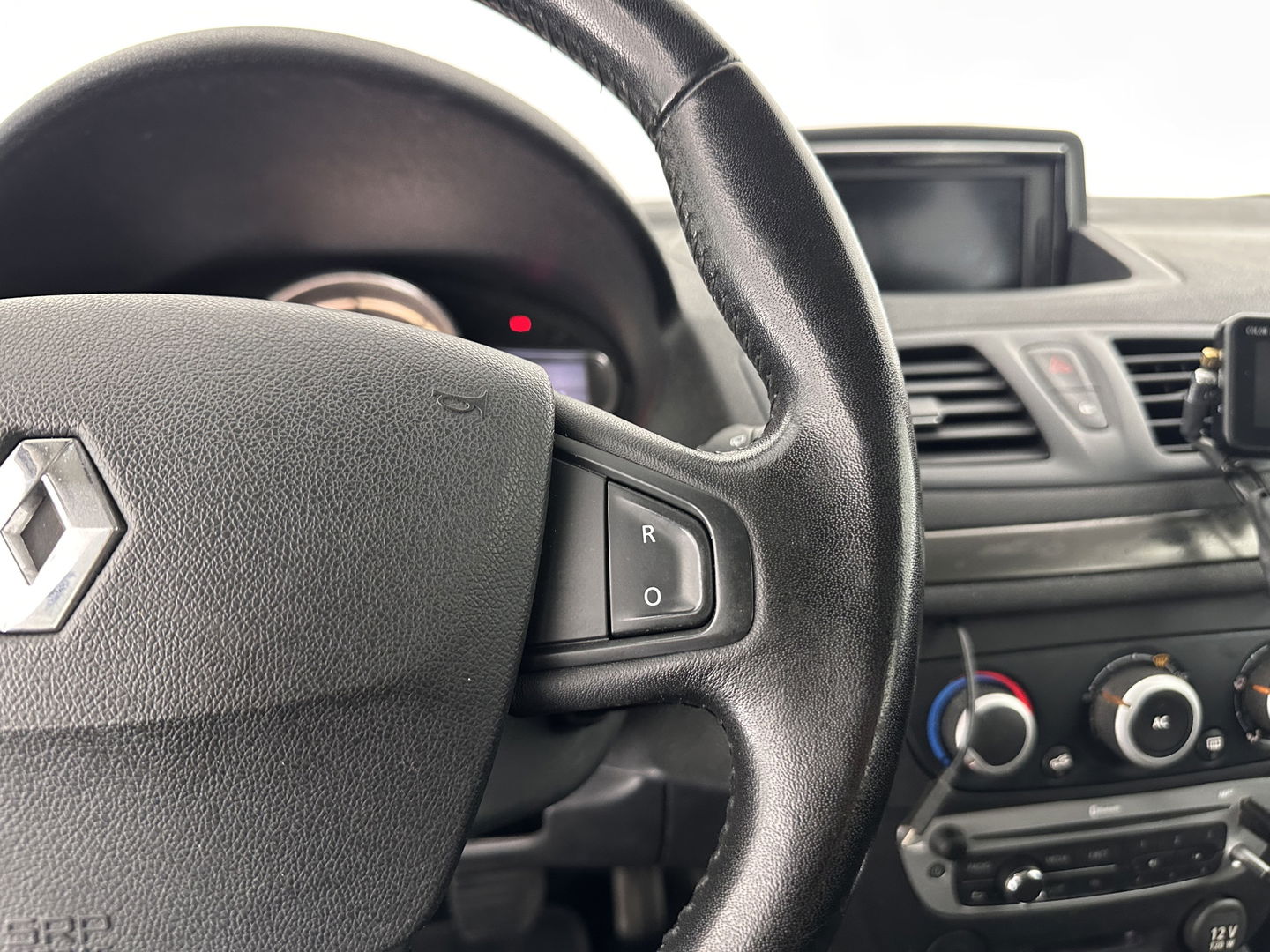 Renault Mégane Estate 1.5 dCi Expression *NAVI-FULLMAP | AIRCO | CRUISE | COMFORT-SEATS | TOWBAR*