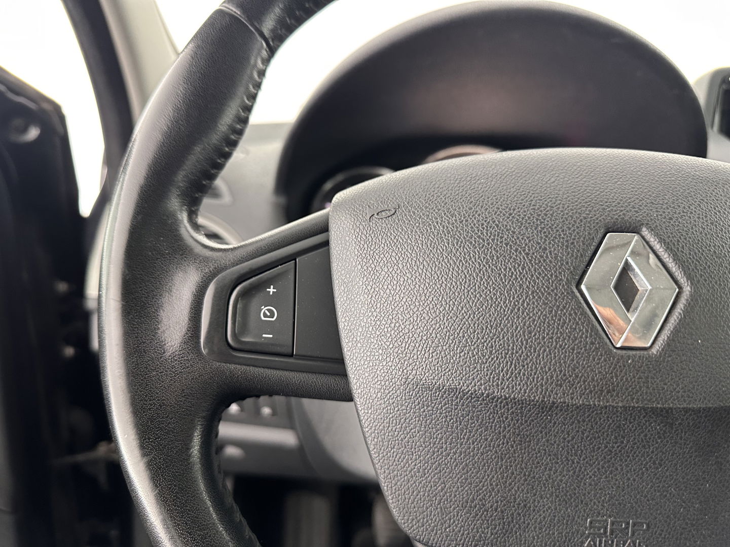 Renault Mégane Estate 1.5 dCi Expression *NAVI-FULLMAP | AIRCO | CRUISE | COMFORT-SEATS | TOWBAR*