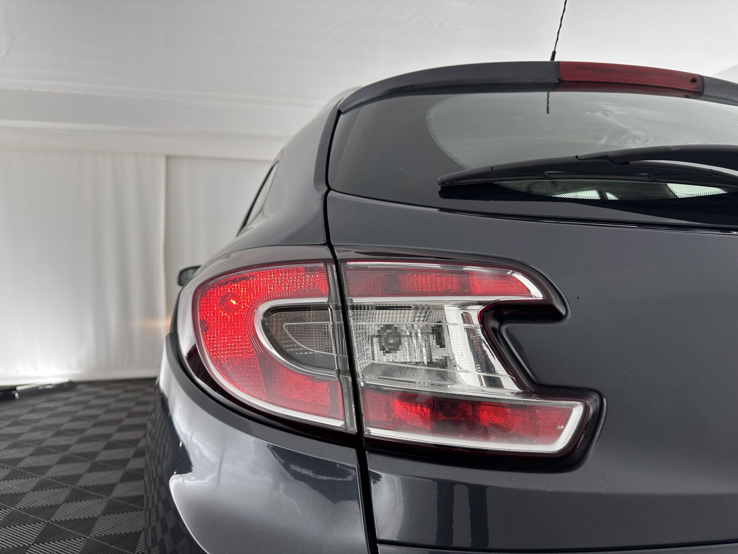 Renault Mégane Estate 1.5 dCi Expression *NAVI-FULLMAP | AIRCO | CRUISE | COMFORT-SEATS | TOWBAR*