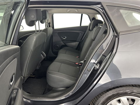 Renault Mégane Estate 1.5 dCi Expression *NAVI-FULLMAP | AIRCO | CRUISE | COMFORT-SEATS | TOWBAR*