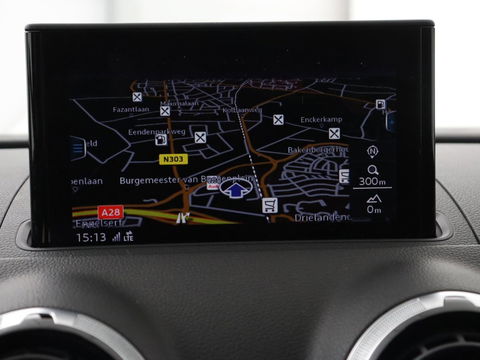 Audi A3 1.0 TFSI Sport S Line | Carplay | Sportstoelen | Full LED | Climate control | Navigatie | Cruise control | Parkeerhulp | Bluetooth