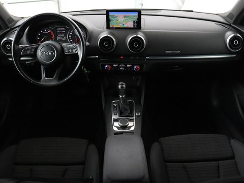 Audi A3 1.0 TFSI Sport S Line | Carplay | Sportstoelen | Full LED | Climate control | Navigatie | Cruise control | Parkeerhulp | Bluetooth