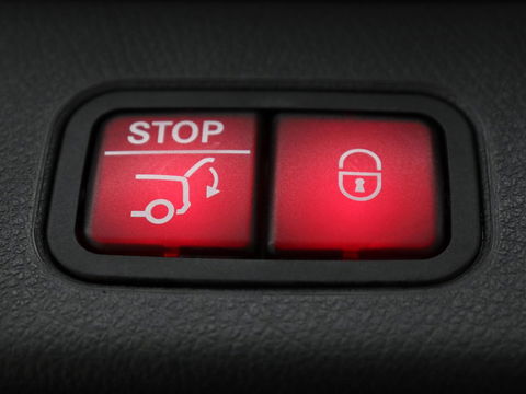 Mercedes-Benz B-Klasse 180 Business Solution Luxury | Panoramadak | Leder | Stoelverwarming | Trekhaak | Memory | Keyless | Matrix LED | Sfeerverlichting | Navigatie | Widescreen
