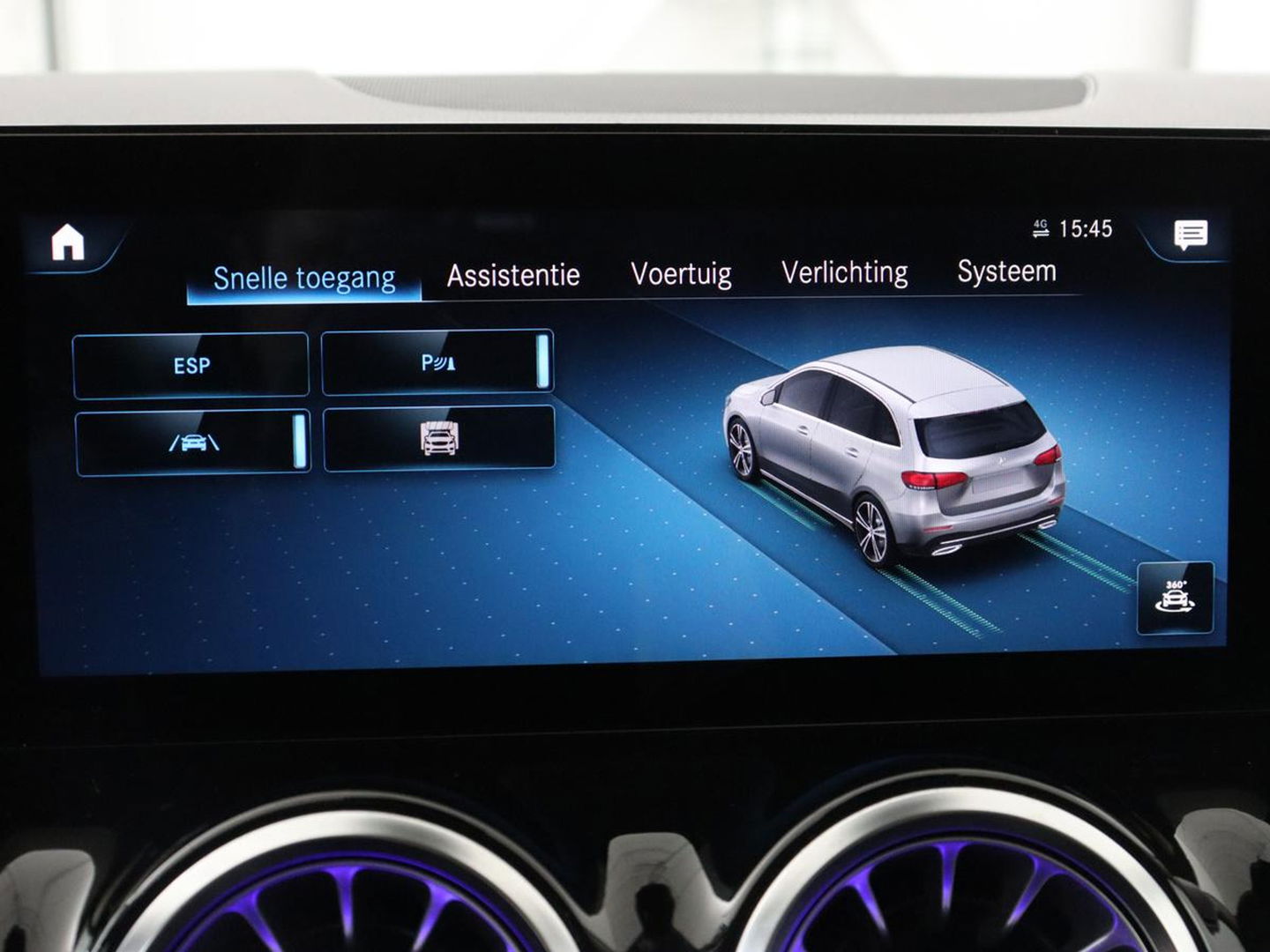 Mercedes-Benz B-Klasse 180 Business Solution Luxury | Panoramadak | Leder | Stoelverwarming | Trekhaak | Memory | Keyless | Matrix LED | Sfeerverlichting | Navigatie | Widescreen