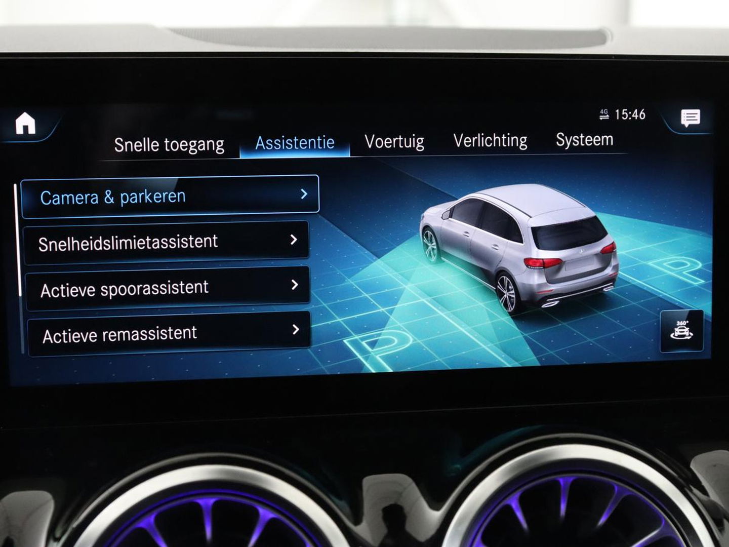 Mercedes-Benz B-Klasse 180 Business Solution Luxury | Panoramadak | Leder | Stoelverwarming | Trekhaak | Memory | Keyless | Matrix LED | Sfeerverlichting | Navigatie | Widescreen