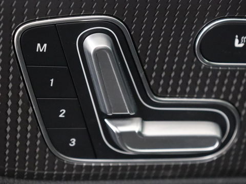 Mercedes-Benz B-Klasse 180 Business Solution Luxury | Panoramadak | Leder | Stoelverwarming | Trekhaak | Memory | Keyless | Matrix LED | Sfeerverlichting | Navigatie | Widescreen