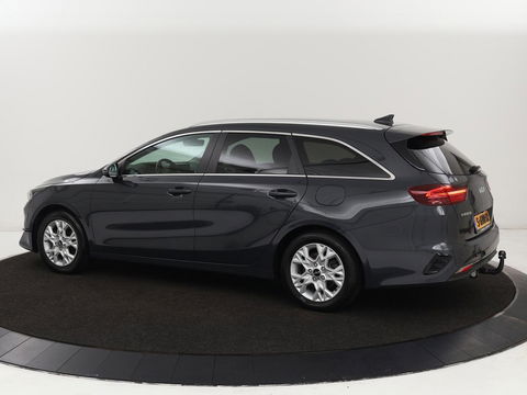 Kia Ceed 1.0 T-GDi DynamicPlusLine | Stoel & stuurverwarming | Trekhaak | Adaptive cruise | Camera | Half leder | Keyless | Full LED | Carplay | Navigatie | Climate control | Parkeerhulp